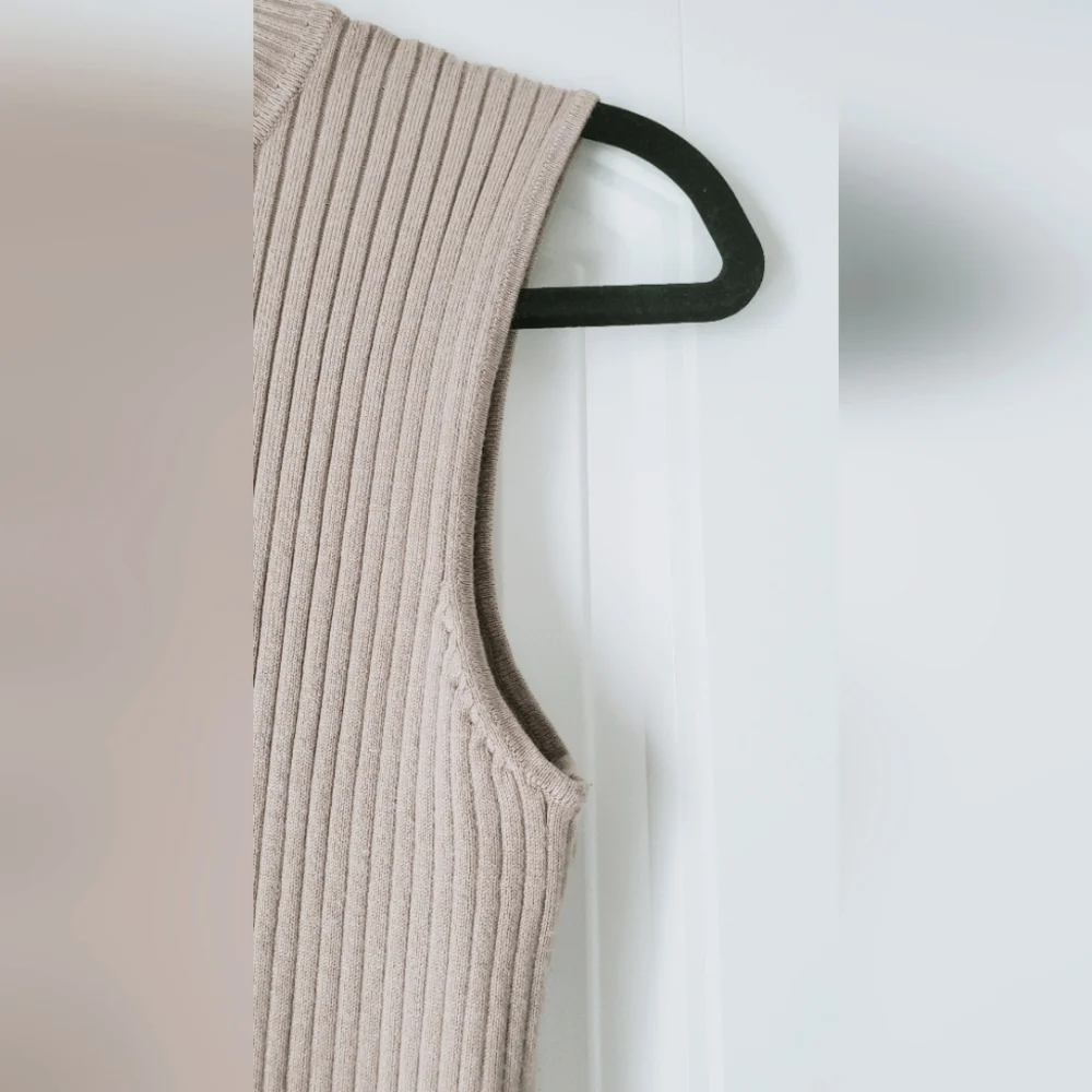 Madison Grey Ribbed Mock Neck Top - Picture 2 of 8